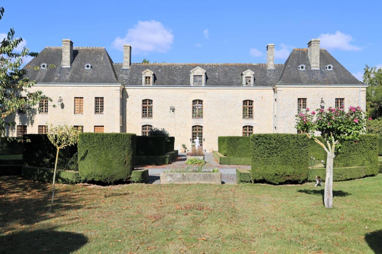 Chateau Du Bu Hotel Anctoville Exterior photo